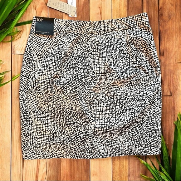 NWT Banana Republic Petite Pencil Skirt – Size 10P - Corpcore / Office Siren - Picture 7 of 14